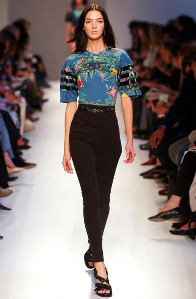 Look 11